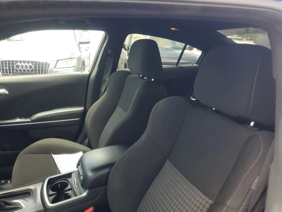 2022 Dodge Charger 7th Gen - Image 16 of 19