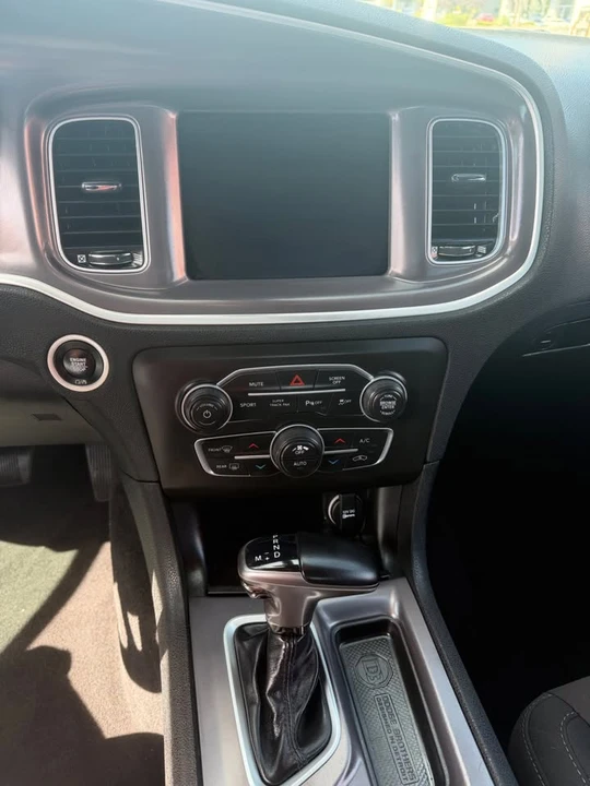 2022 Dodge Charger 7th Gen - Image 8 of 10