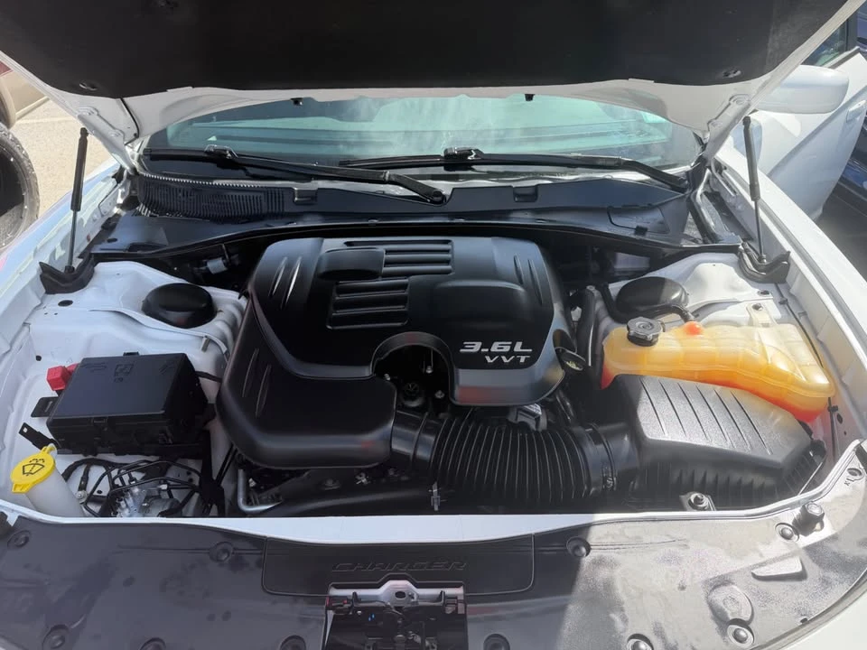 2022 Dodge Charger 7th Gen - Image 7 of 10
