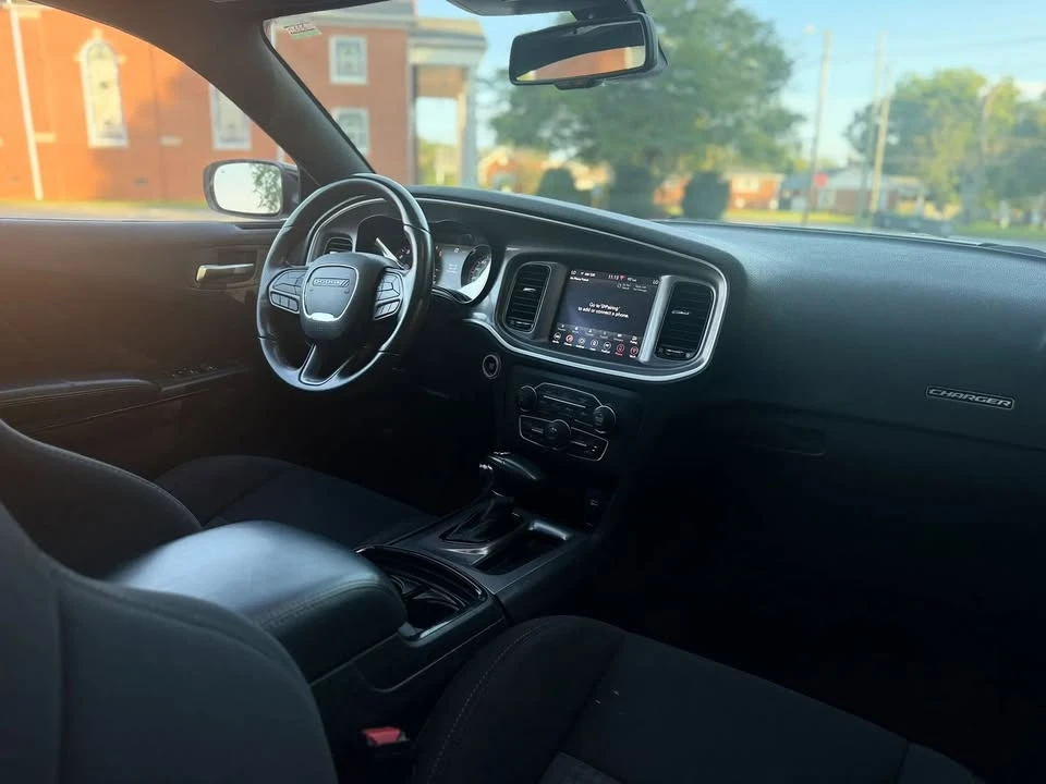 2022 Dodge Charger 7th Gen - Image 11 of 15