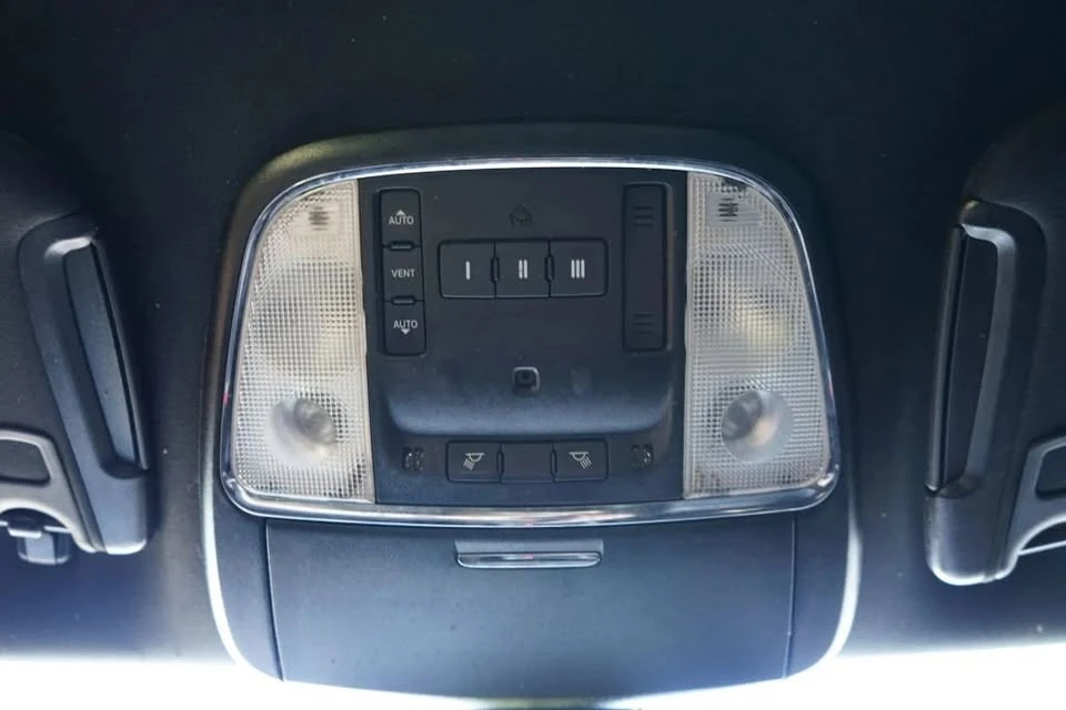 2022 Dodge Charger 7th Gen - Image 15 of 20