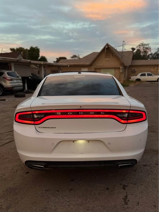2022 Dodge Charger 7th Gen - Image 3 of 8