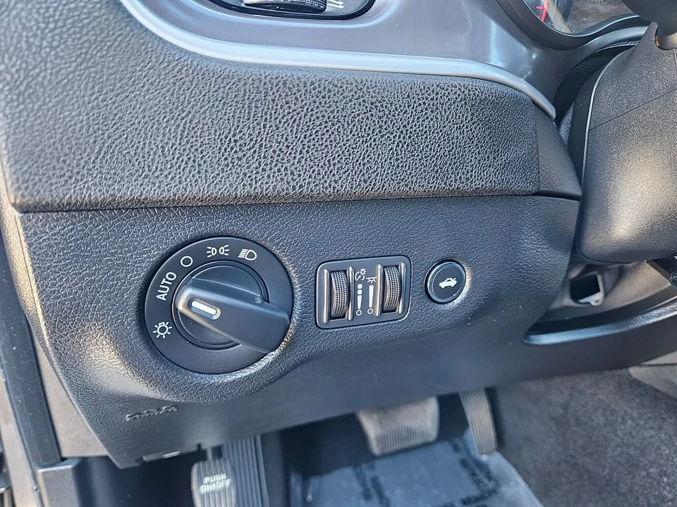 2022 Dodge Charger 7th Gen - Image 14 of 20