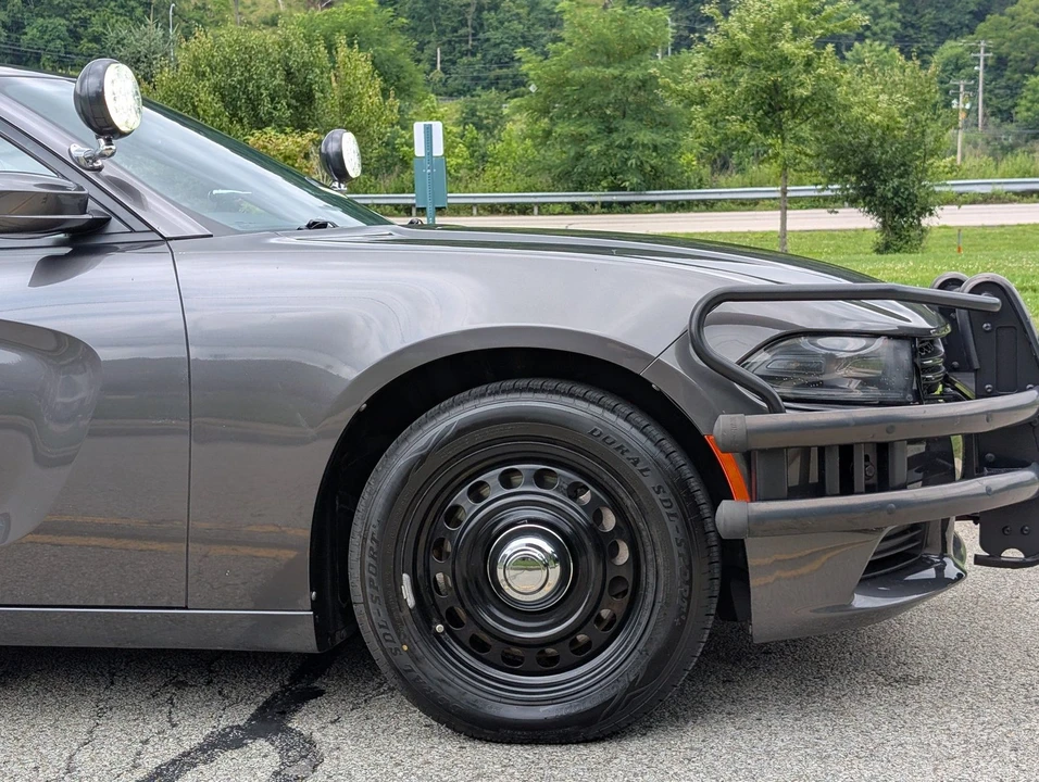 2022 Dodge Charger 7th Gen - Image 27 of 31