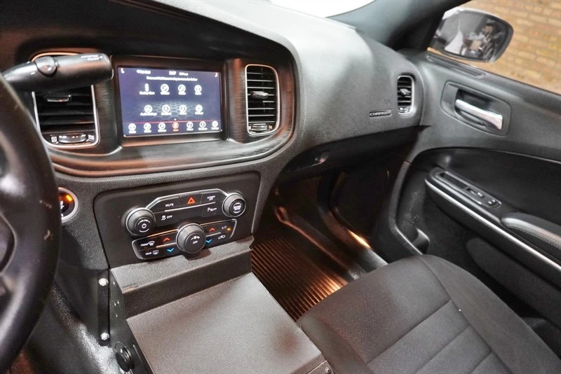 2022 Dodge Charger 7th Gen - Image 29 of 31