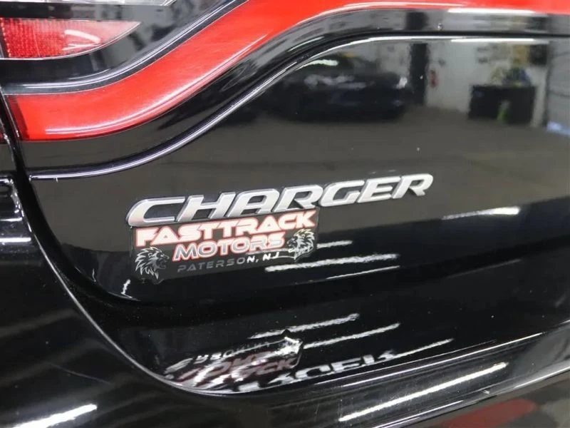 2022 Dodge Charger 8th Gen - Image 7 of 12
