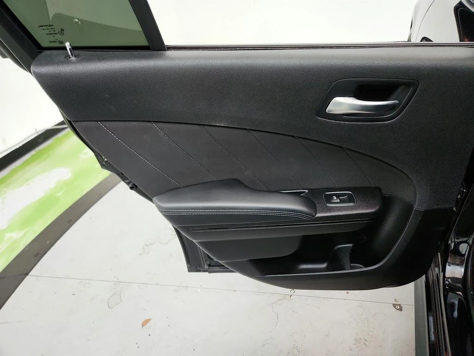 2022 Dodge Charger 7th Gen - Image 23 of 31
