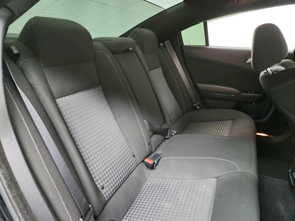 2022 Dodge Charger 7th Gen - Image 27 of 31
