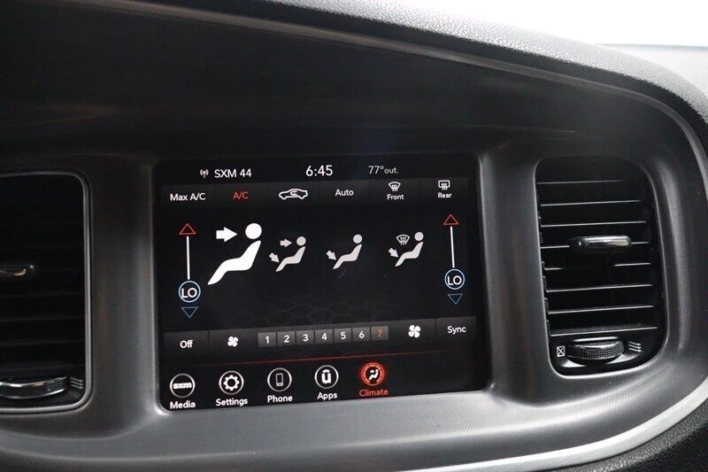 2022 Dodge Charger 7th Gen - Image 11 of 30