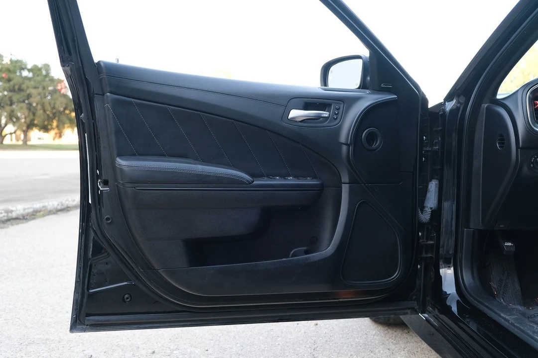 2022 Dodge Charger 8th Gen - Image 11 of 21