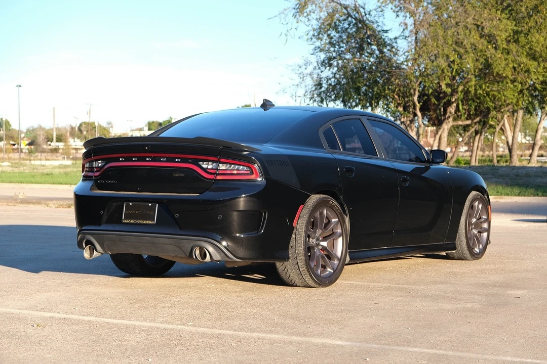 2022 Dodge Charger 8th Gen - Image 10 of 21