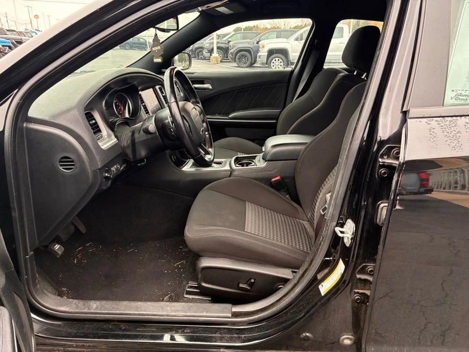 2022 Dodge Charger 7th Gen - Image 9 of 12