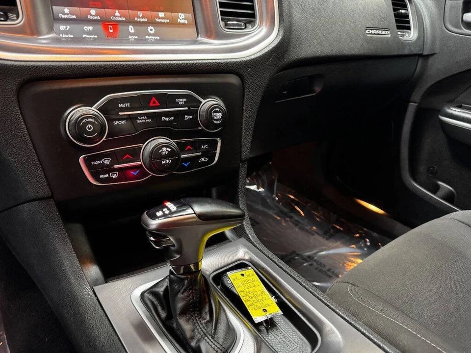 2022 Dodge Charger 7th Gen - Image 26 of 31