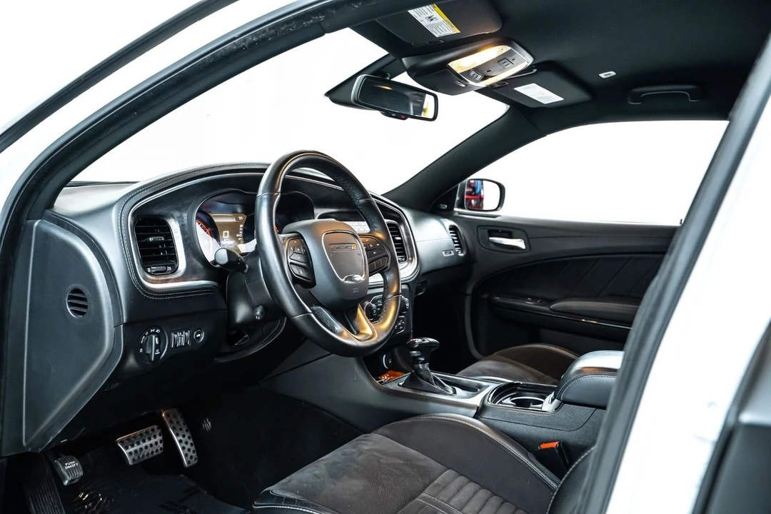 2022 Dodge Charger 7th Gen - Image 16 of 31