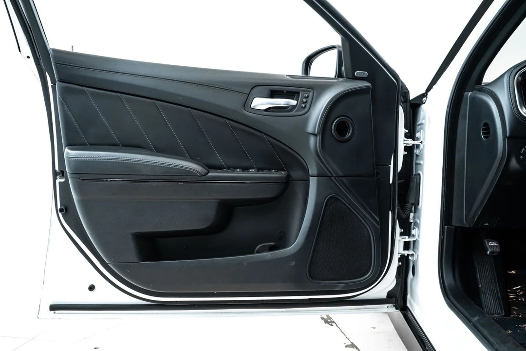 2022 Dodge Charger 7th Gen - Image 15 of 31