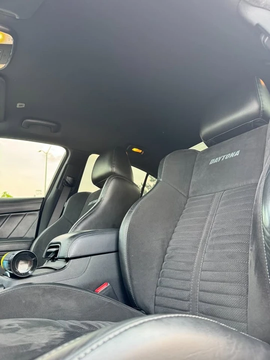 2022 Dodge Charger SRT Hellcat 7th Gen - Image 16 of 18