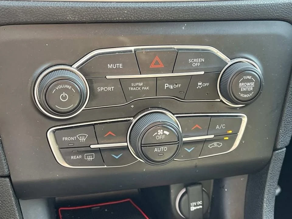 2022 Dodge Charger 7th Gen - Image 15 of 18