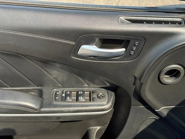 2022 Dodge Charger 7th Gen - Image 15 of 20