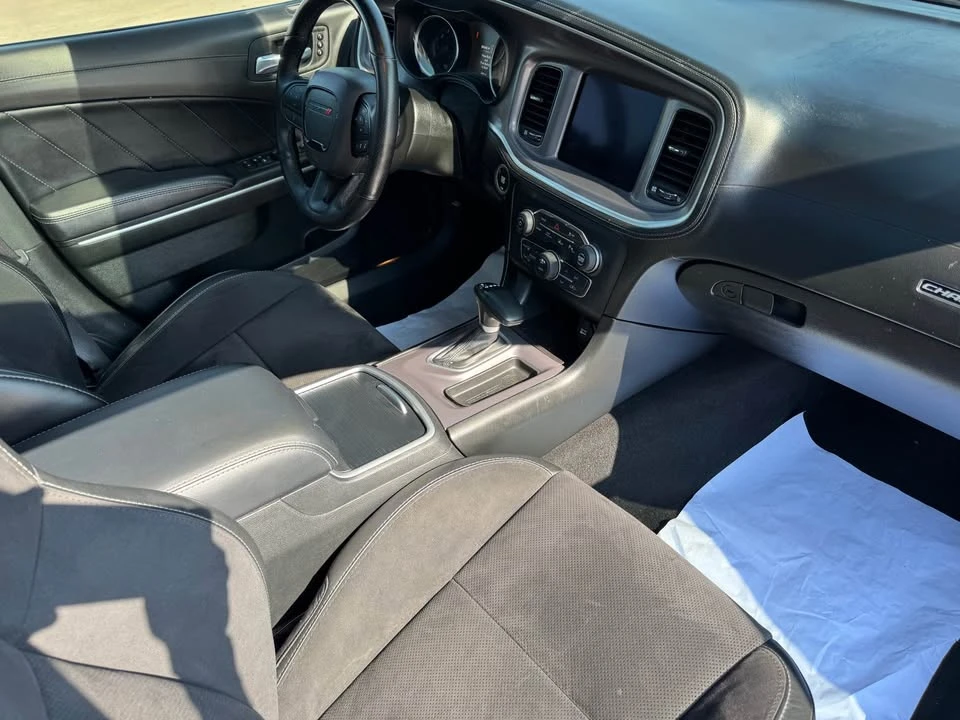 2022 Dodge Charger 7th Gen - Image 17 of 19