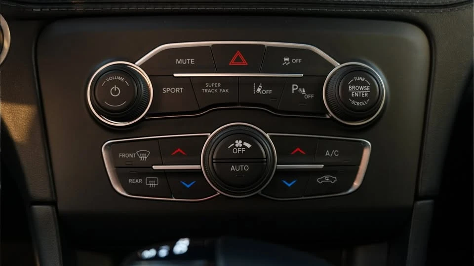 2022 Dodge Charger 7th Gen - Image 8 of 10