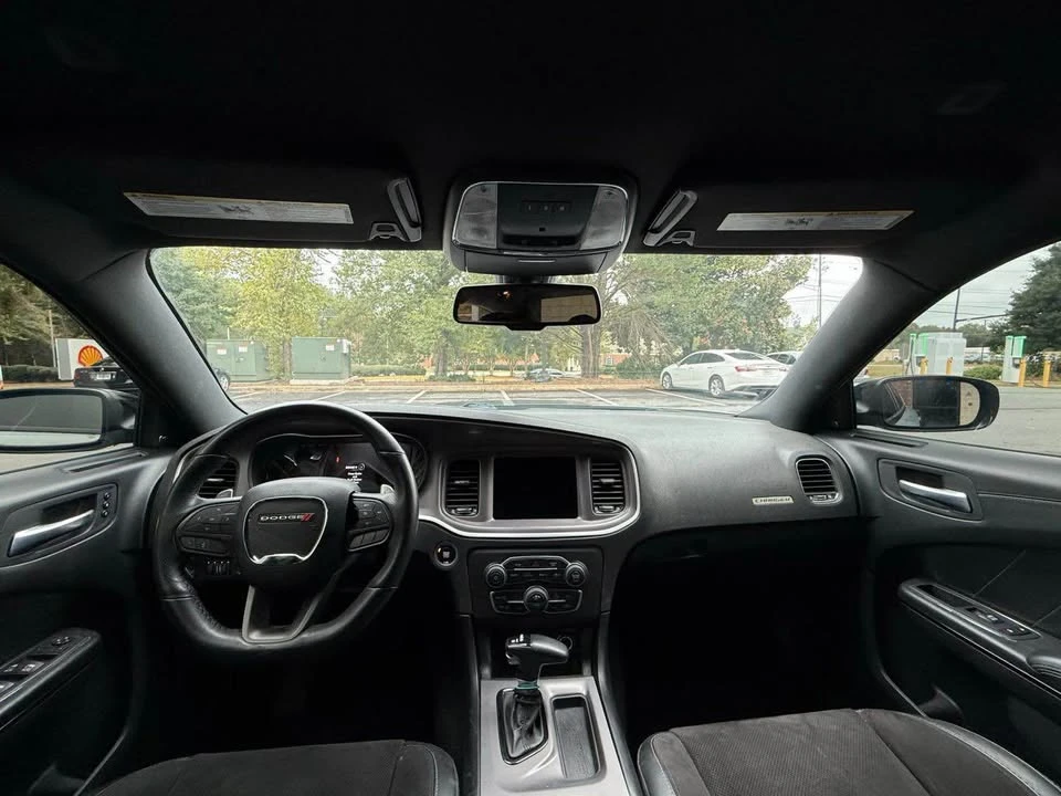 2022 Dodge Charger 7th Gen - Image 10 of 13