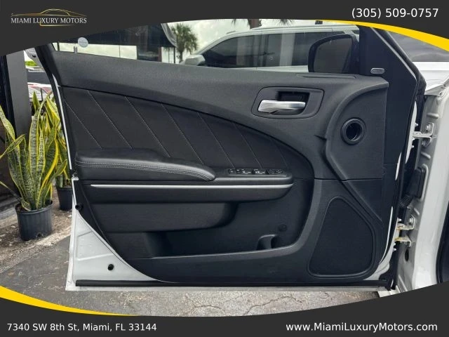 2022 Dodge Charger 7th Gen - Image 11 of 12
