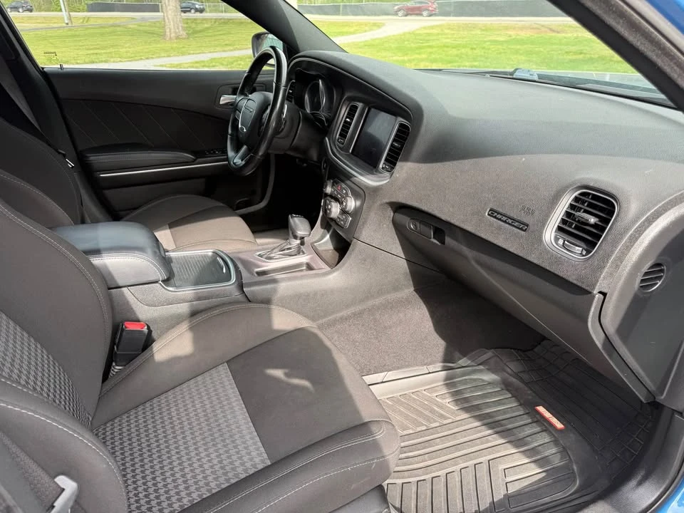 2022 Dodge Charger 7th Gen - Image 15 of 15