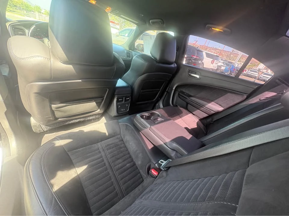 2022 Dodge Charger 7th Gen - Image 11 of 16
