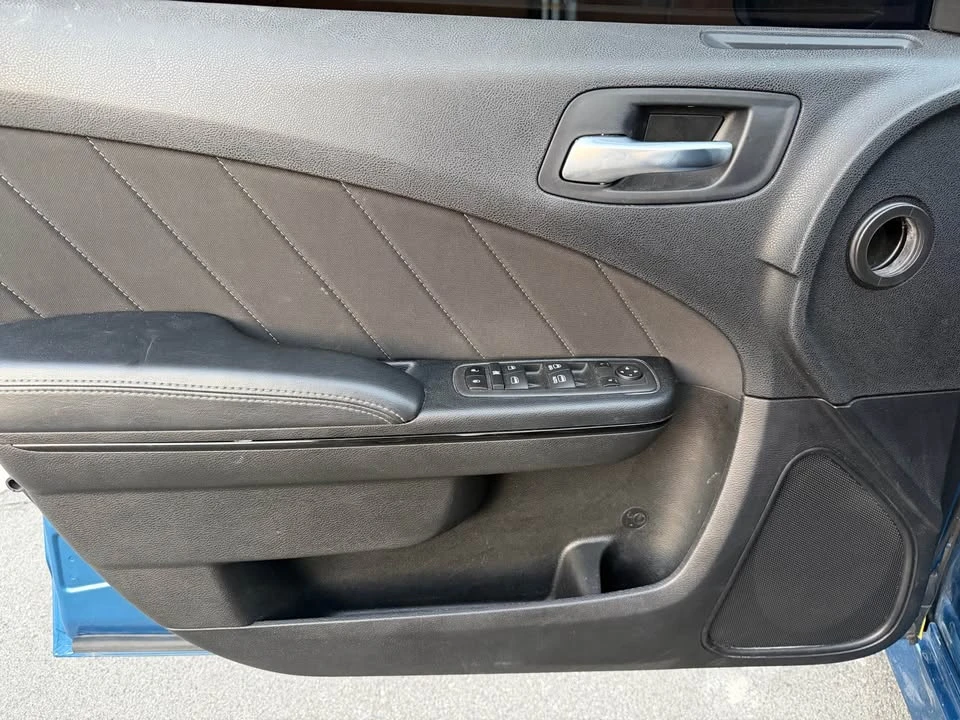 2022 Dodge Charger 7th Gen - Image 11 of 16
