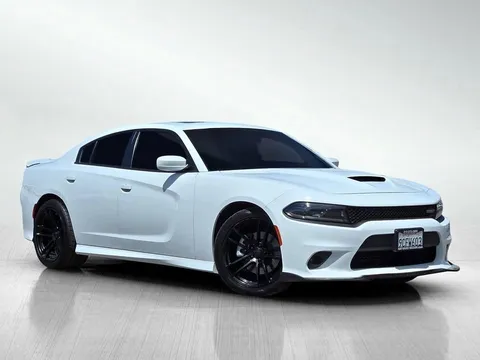 2022 Dodge Charger R/T w/ Plus Group