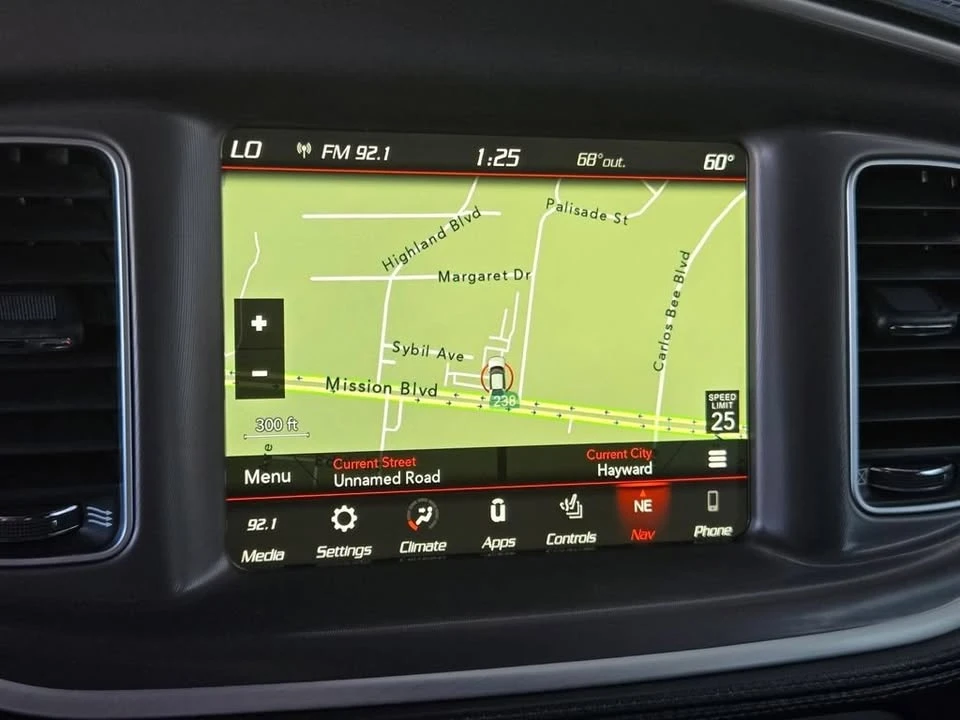 2022 Dodge Charger 7th Gen - Image 18 of 19