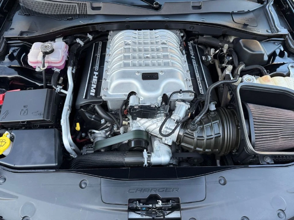 2022 Dodge Charger SRT Hellcat 7th Gen - Image 17 of 21
