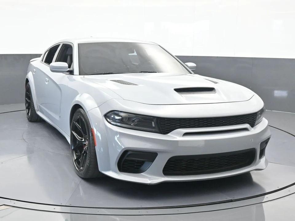 2022 Dodge Charger SRT Hellcat 7th Gen - Image 9 of 12