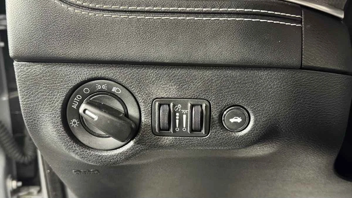 2022 Dodge Charger SRT Hellcat 7th Gen - Image 15 of 31