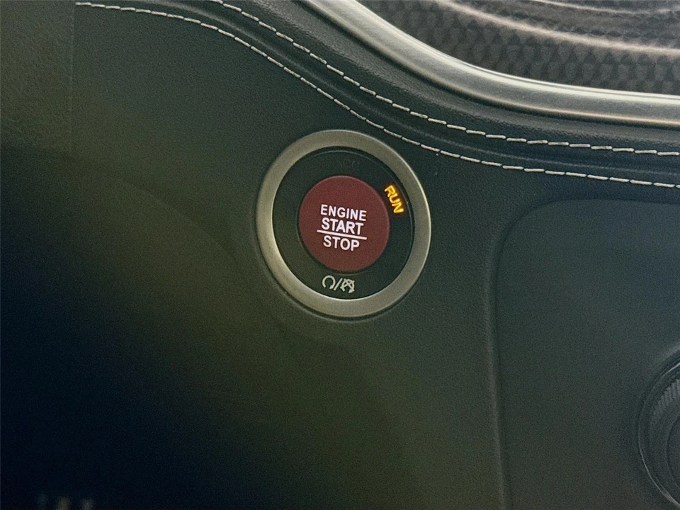 2022 Dodge Charger SRT Hellcat 7th Gen - Image 11 of 31