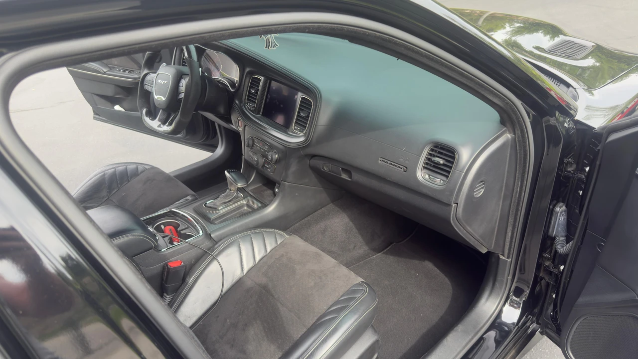 2022 Dodge Charger SRT Hellcat 7th Gen - Image 24 of 31