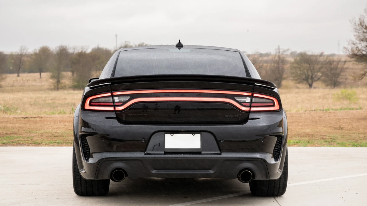 2022 Dodge Charger SRT Hellcat 7th Gen - Image 13 of 31