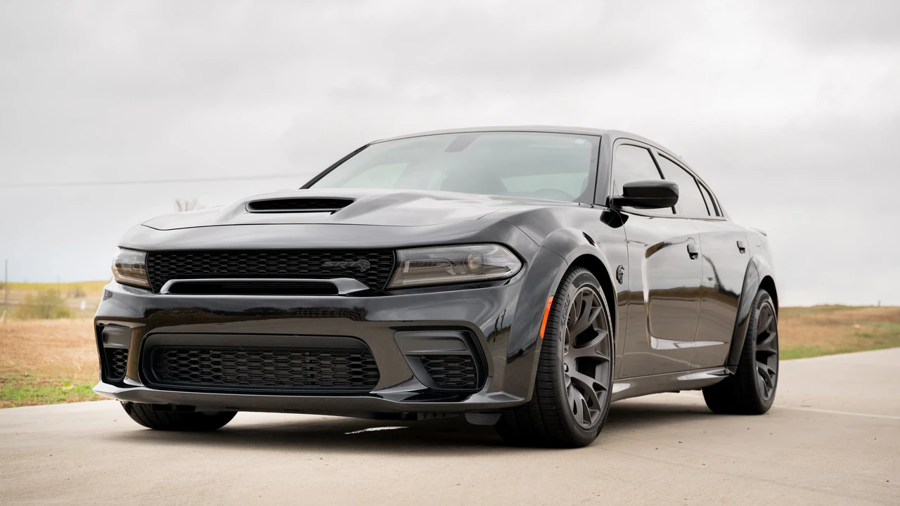2022 Dodge Charger SRT Hellcat 7th Gen - Image 11 of 31