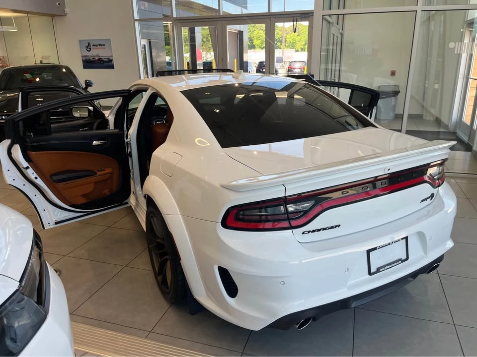 2022 Dodge Charger SRT Hellcat 7th Gen - Image 4 of 10