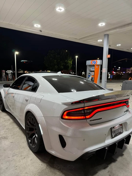 2022 Dodge Charger SRT Hellcat 7th Gen - Image 5 of 7