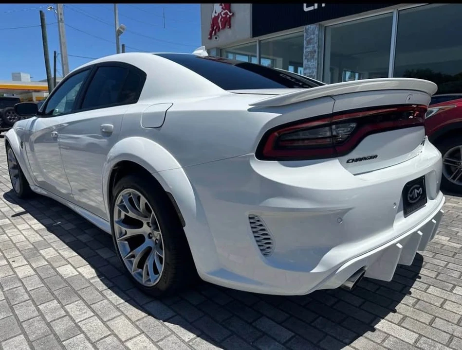 2022 Dodge Charger SRT Hellcat 7th Gen - Image 4 of 18