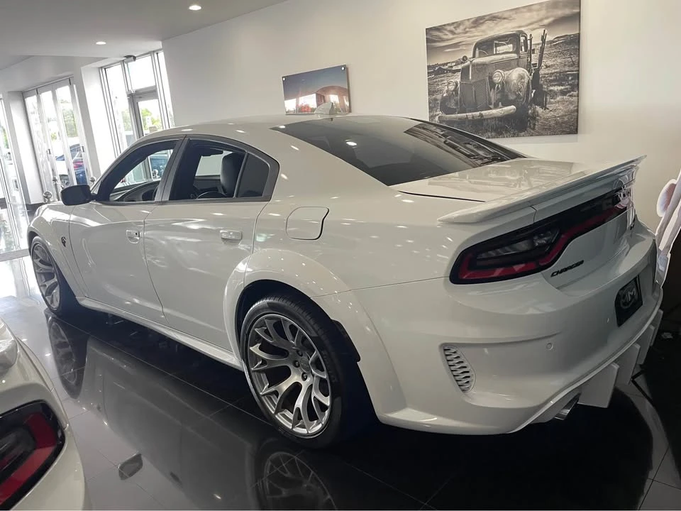 2022 Dodge Charger SRT Hellcat 7th Gen - Image 17 of 18