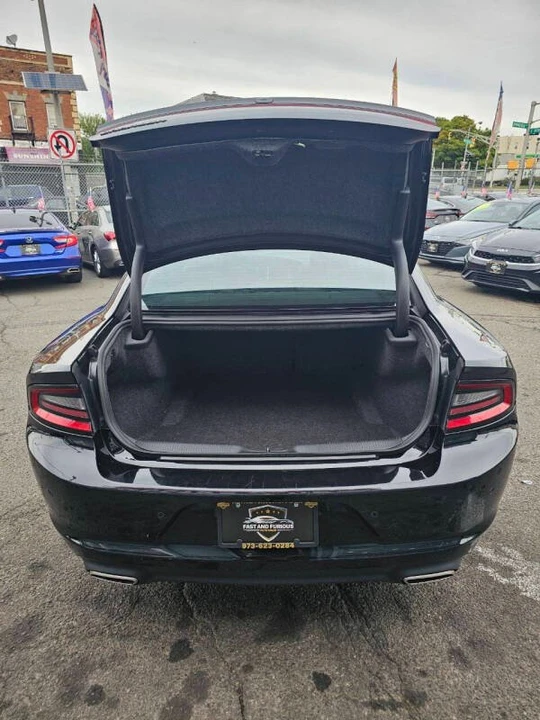 2022 Dodge Charger 7th Gen - Image 17 of 18
