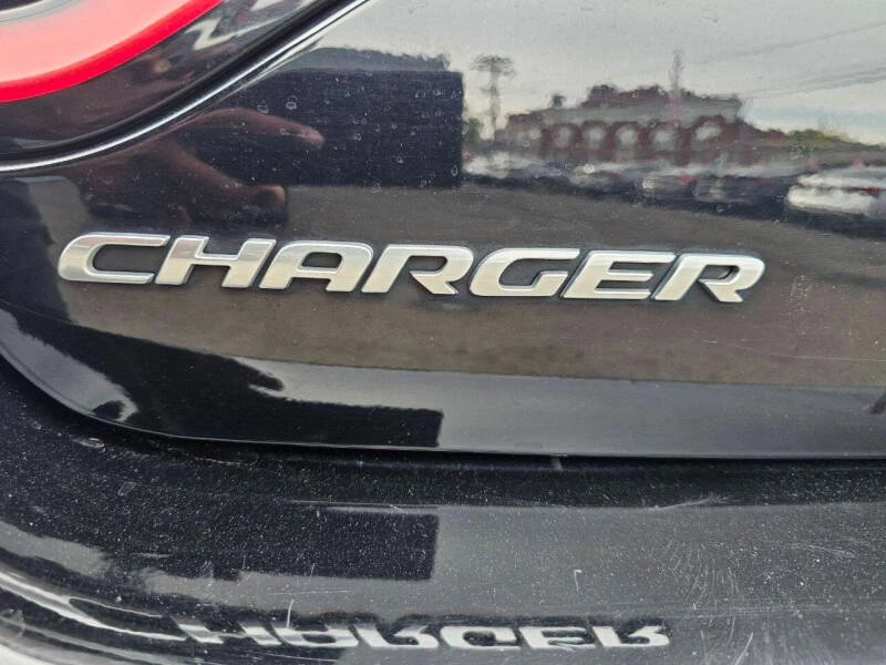 2022 Dodge Charger 7th Gen - Image 16 of 18