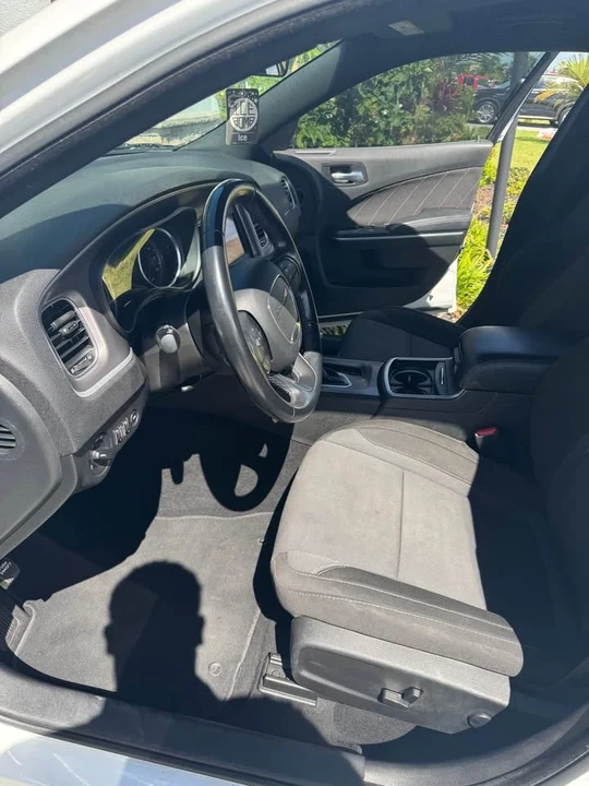 2022 Dodge Charger 8th Gen - Image 4 of 10