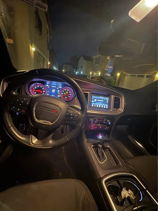 2022 Dodge Charger 8th Gen - Image 2 of 7