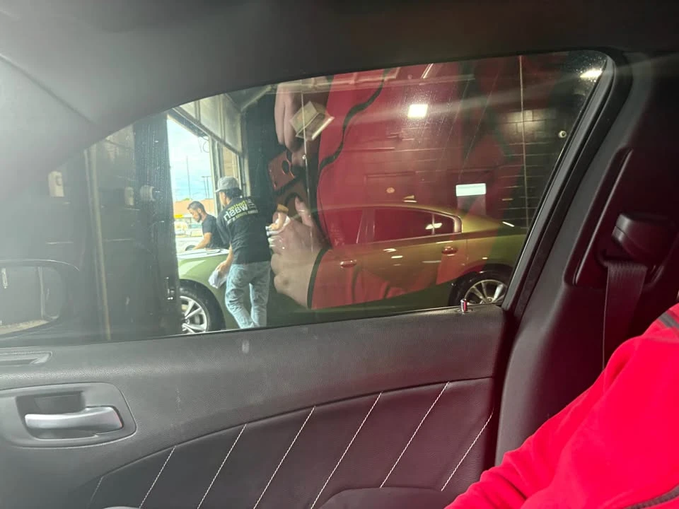 2022 Dodge Charger 7th Gen - Image 6 of 8