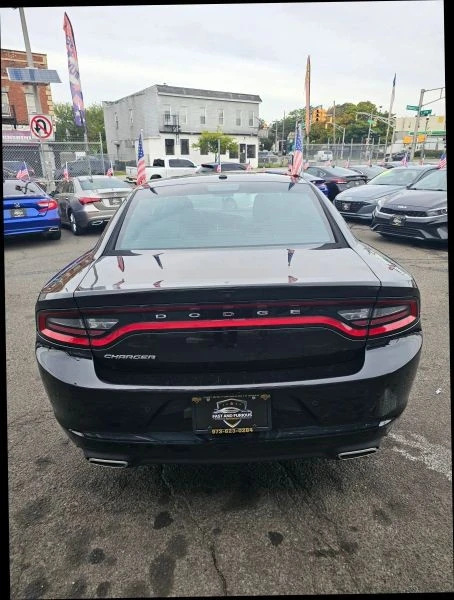 2022 Dodge Charger 8th Gen - Image 6 of 12