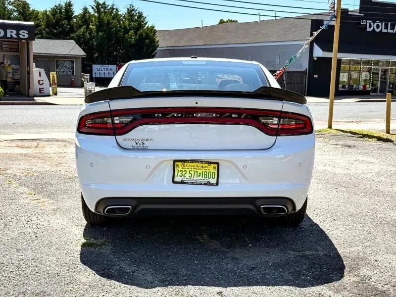 2022 Dodge Charger 8th Gen - Image 6 of 12