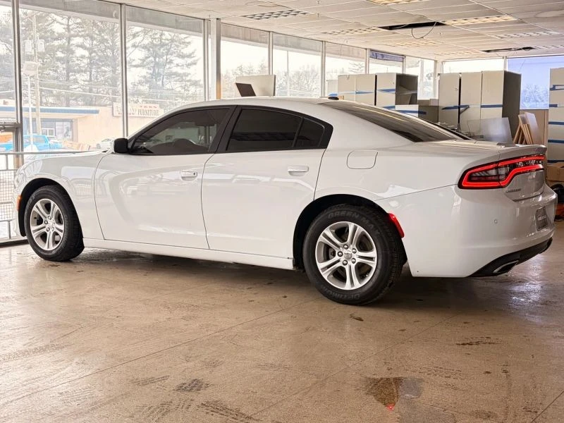 2022 Dodge Charger 8th Gen - Image 9 of 12